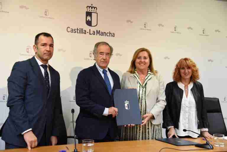 VÍDEO: Más de 100 alumnos del centro toledano Alfonso X harán prácticas audiovisuales en Puy du Fou