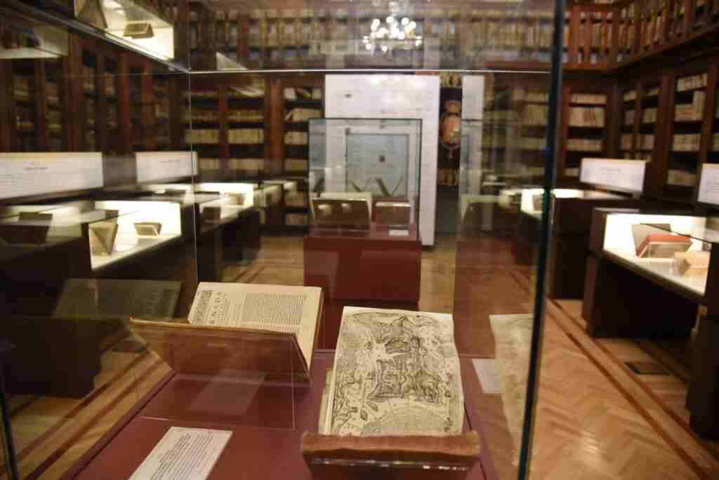 Abre sus puertas la exposición 'Camoes en el 450 aniversario de la publicación de Las Lusiadas' en la Biblioteca de C-LM