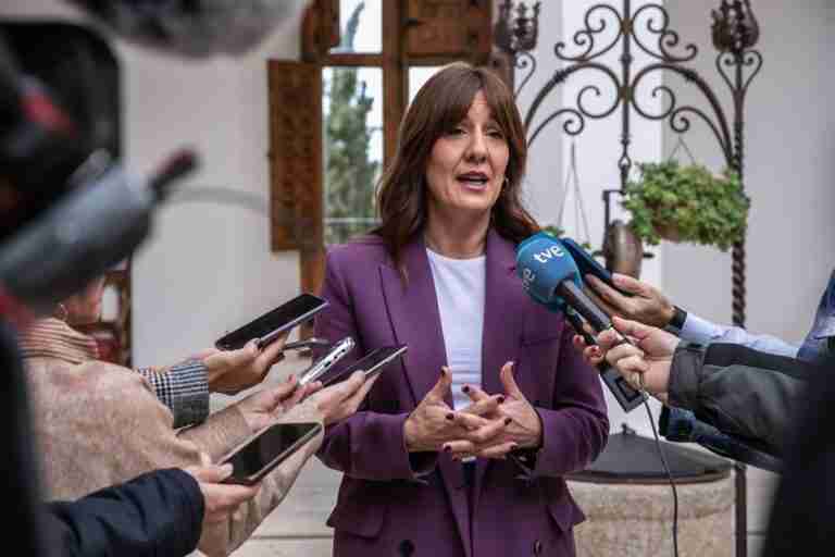 CLM ve "gravísimo" que Cortes se queden sin declaración por 25N y desmiente que PP quisiera incluir la ley de 'sí es sí'