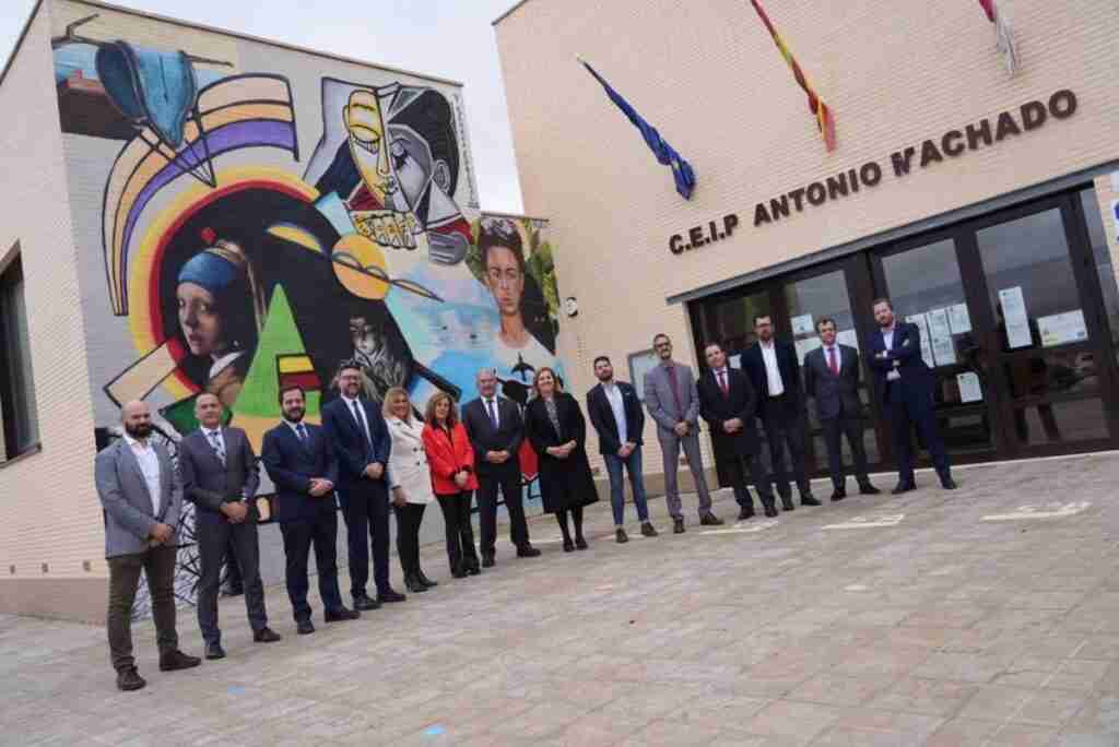 Comienza la instalación de las nuevas aulas digitales interactivas en los centros educativos de Castilla-La Mancha