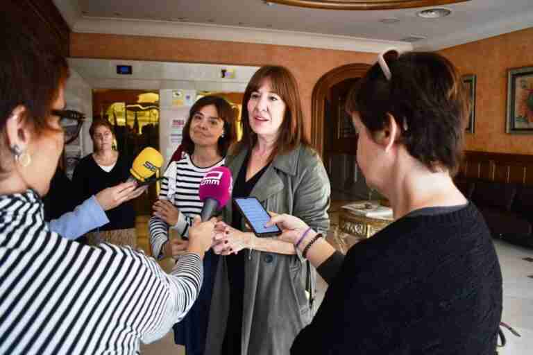 Consejo de Gobierno da luz verde a 30,2 millones para mantener centros de la mujer y recursos de acogida en 2023 y 2024