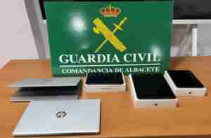 Detenido en Albacete por hurtar de la empresa en la que trabajaba dos ordenadores y tres tablets y revenderlos
