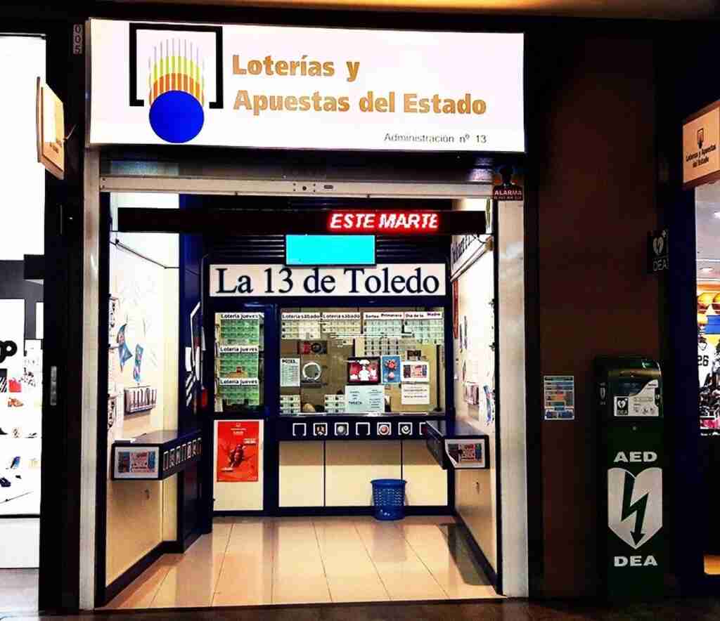 El 1º premio de la Lotería Nacional, dotado con 600.000 euros, se reparte en el centro comercial Luz del Tajo en Toledo
