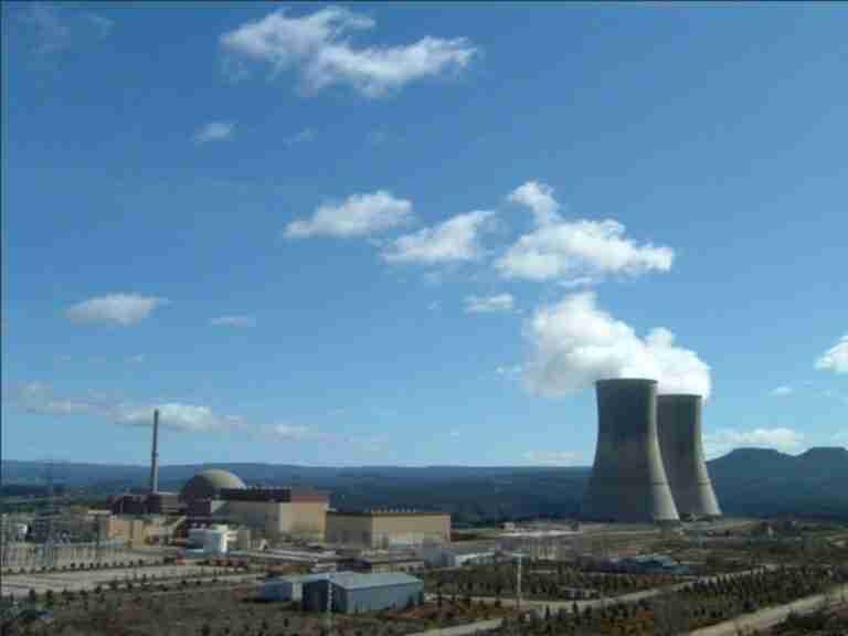 El Gobierno descarta el ATC y construirá siete almacenes temporales de residuos en cada central nuclear
