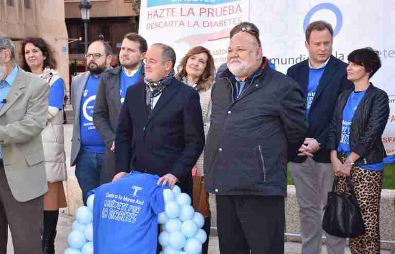 Emilio Saéz ensalza la labor de Asfadi en la prevención y tratamiento de la diabetes y compromete colaboración municipal