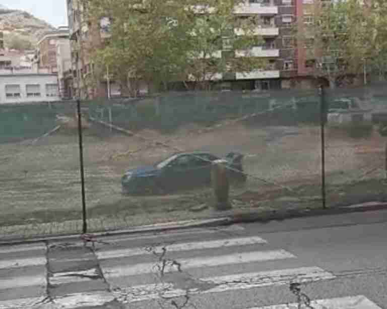 Identifican a un trabajador de las obras del paseo del Bosque de Puertollano por hacer trompos en el recinto