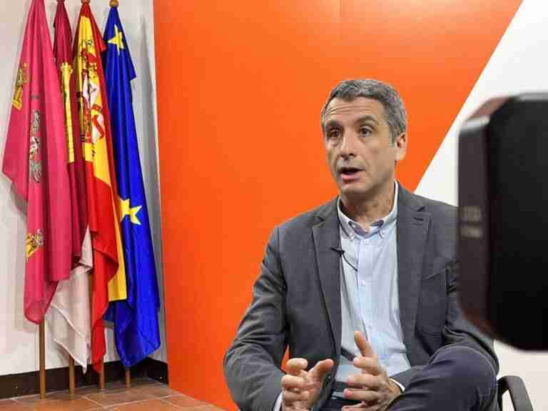 Paños sonríe a la vida con lucha y fortaleza como aliados para vencer al cáncer y se presta a Cs para seguir trabajando