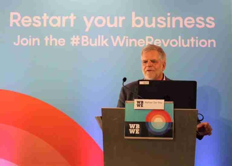 Rafael del Rey recibe el 'Voice of Wine' de la WBWE por "toda una vida dedicada a la investigación del vino"