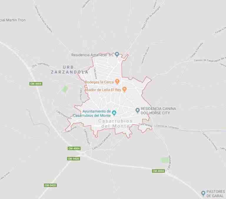 Se derrumba una nave industrial en Casarrubios del Monte tras sufrir un incendio