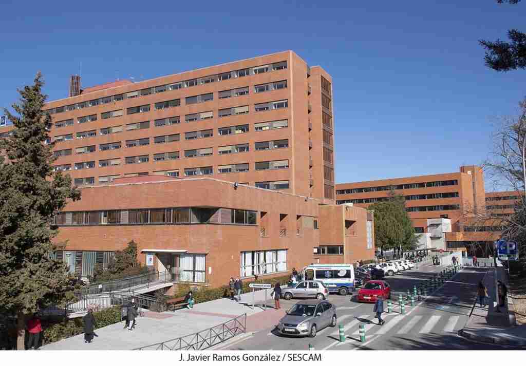 Trasladado al hospital un menor herido al colisionar una moto y un turismo en Villanueva de la Torre