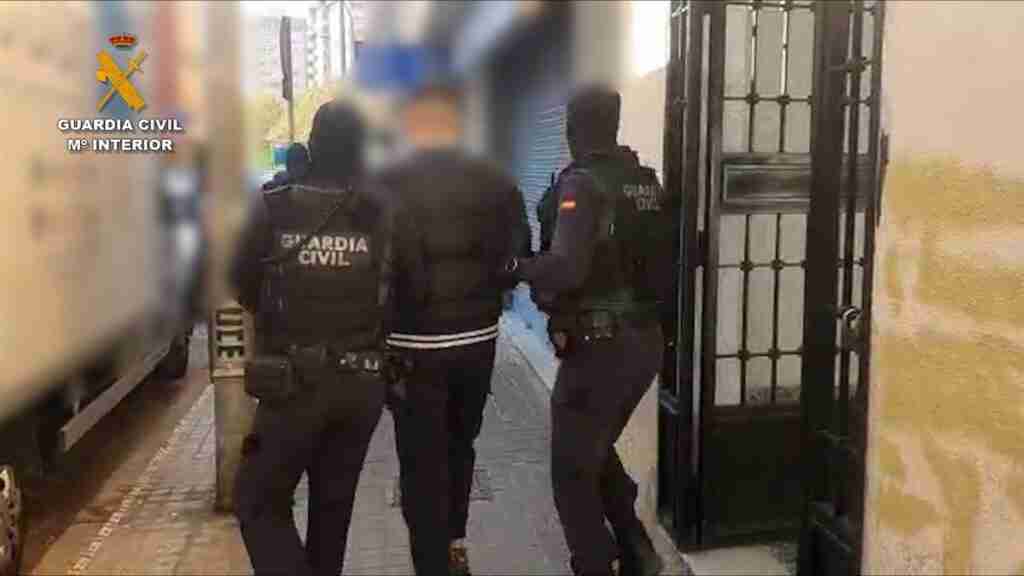 Detenidas diez personas por robos, tráfico de drogas y extorsión por Internet en Albacete y varias provincias