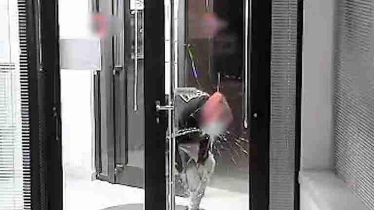 Detenido por tentativa de robo en una sucursal bancaria de Cifuentes