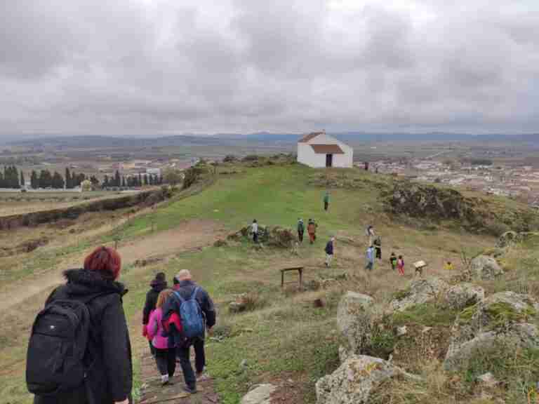 El proyecto geoparque Volcanes de Calatrava será enviado a la Unesco para su evaluación como geoparque mundial