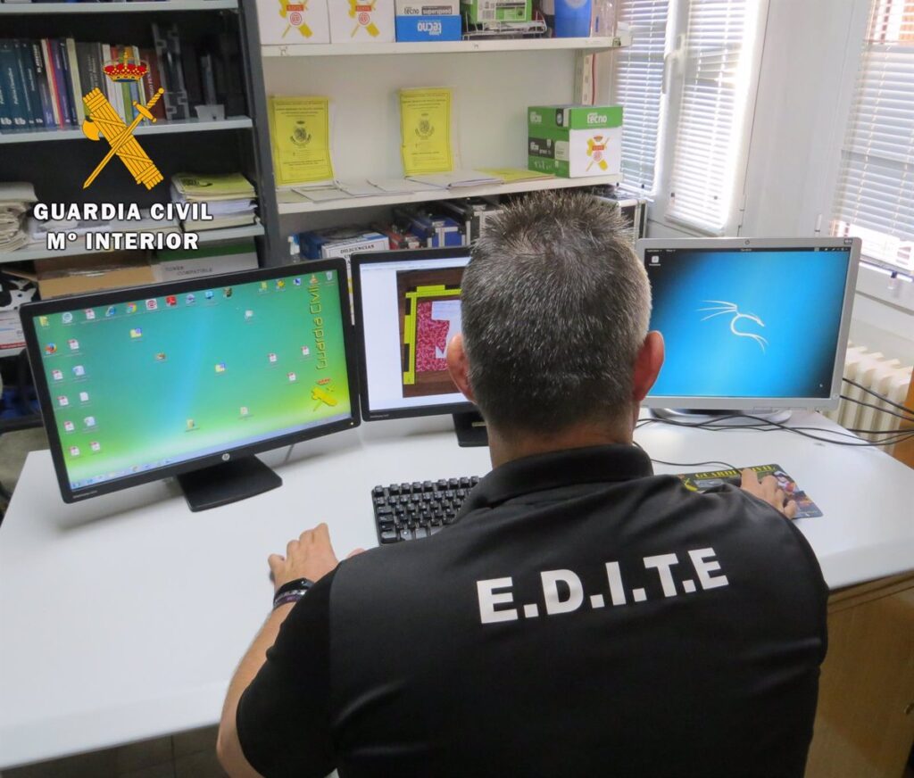 Guardia Civil de Albacete detiene a una persona en Madrid por tenencia y distribución de pornografía infantil