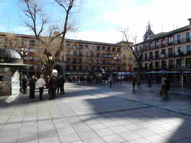 IU Toledo pide que la línea 42 del bus urbano tenga la parada de salida en la Plaza de Zocodover