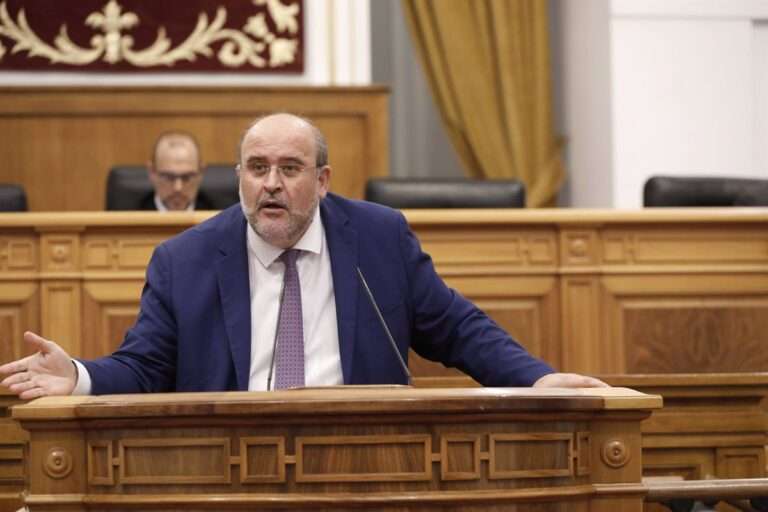 La renovación del TC y la reforma del Código Penal tornan en bronca el último pleno de las Cortes de C-LM