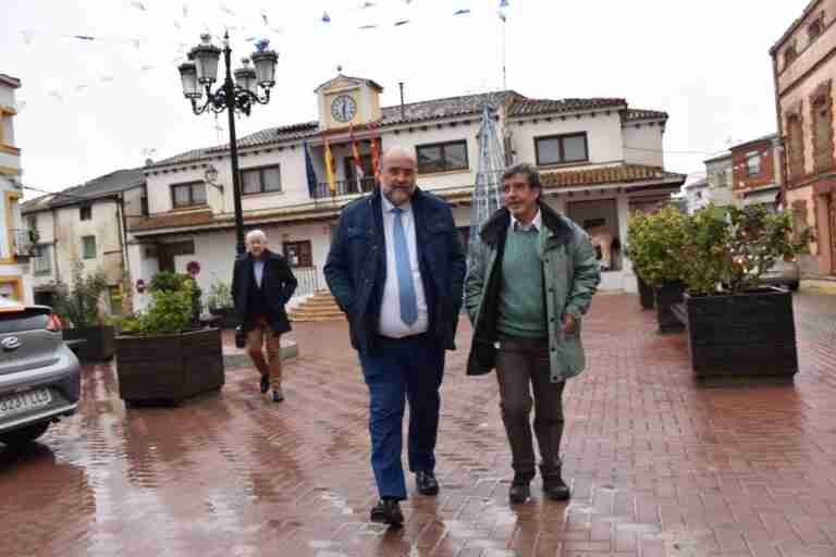 Las obras de abastecimiento a los municipios ribereños comenzarán a principios del 2023, según Martínez Guijarro