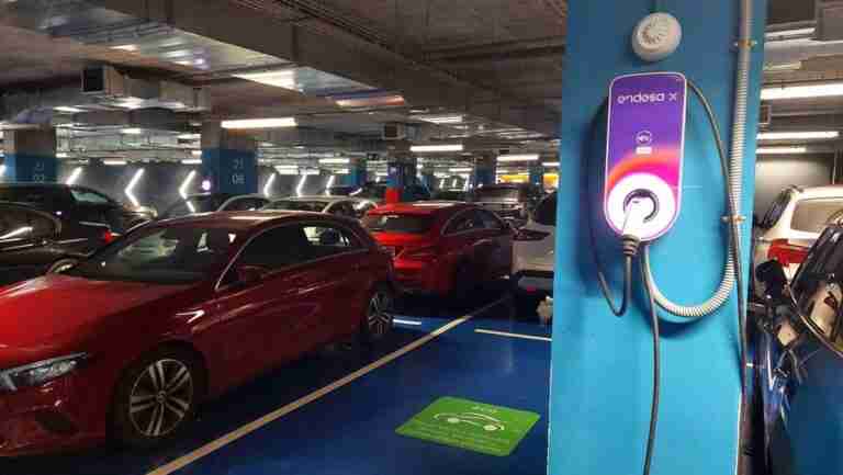 Las ventas de vehículos híbridos en C-LM hasta noviembre descendieron casi un 2% pero los eléctricos subieron un 25%