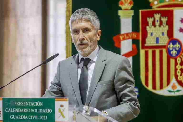Marlaska destaca el "compromiso" frente a suicidios y lamenta el asesinatos de las dos menores en Quintanar del Rey
