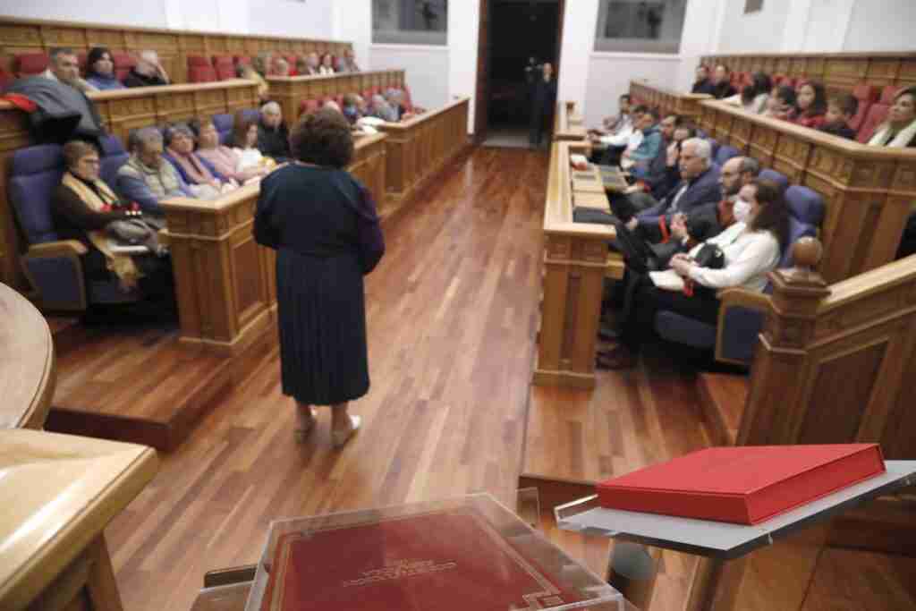 Más de cien personas conocen las Cortes de C-LM durante las jornadas de puertas abiertas por el Día de la Constitución