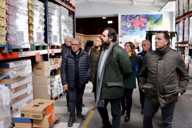 Núñez lamenta que Sánchez "copie tarde y mal" la iniciativa de Feijóo para bajar el IVA de los alimentos
