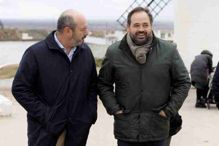 PP eleva la voz frente a las "tropelías" de Pedro Sánchez y advierte de que "no permanecerá de brazos cruzados"