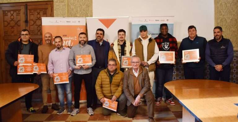 Restaurante Barrio y sus 'Samosas de cocido con caldo de jabugo', ganador de la XXII Jornadas de la Tapa de Toledo