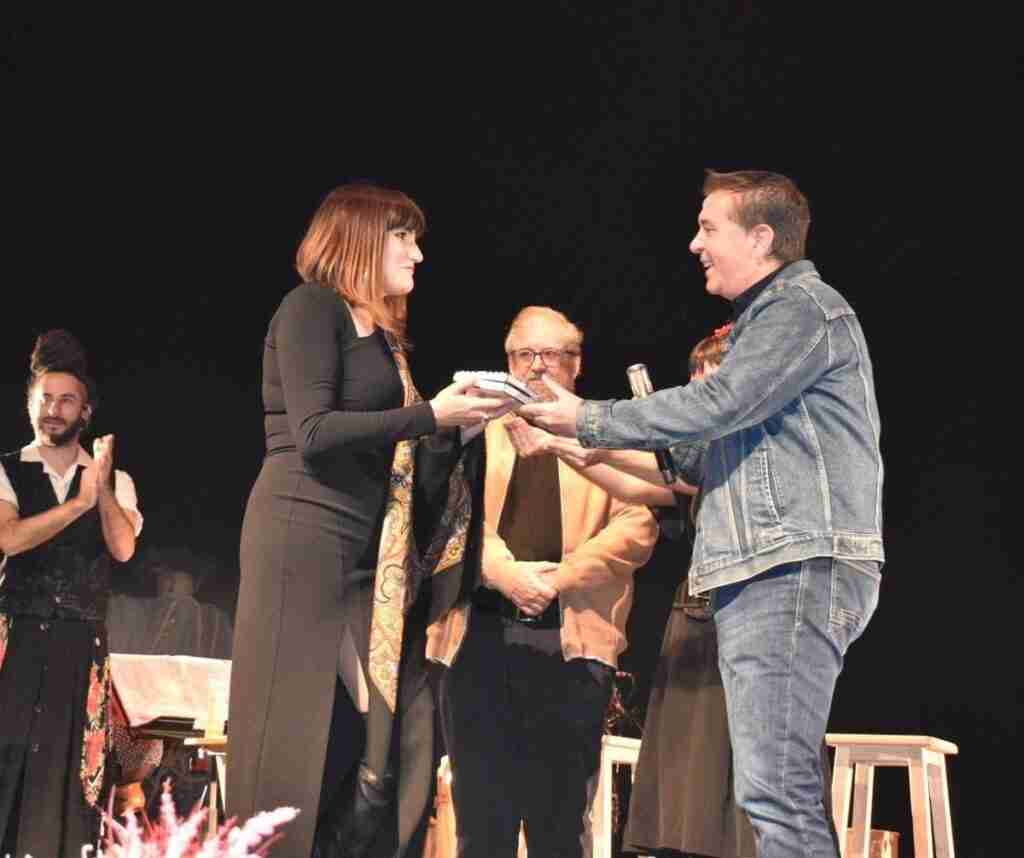 Rozalén recibe la Medalla de Honor del 40 aniversario de Cultural Albacete