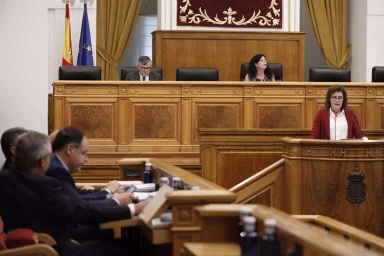 Salud mental, carrera profesional o listas de esperas centran las demandas parlamentarias de PP y Cs