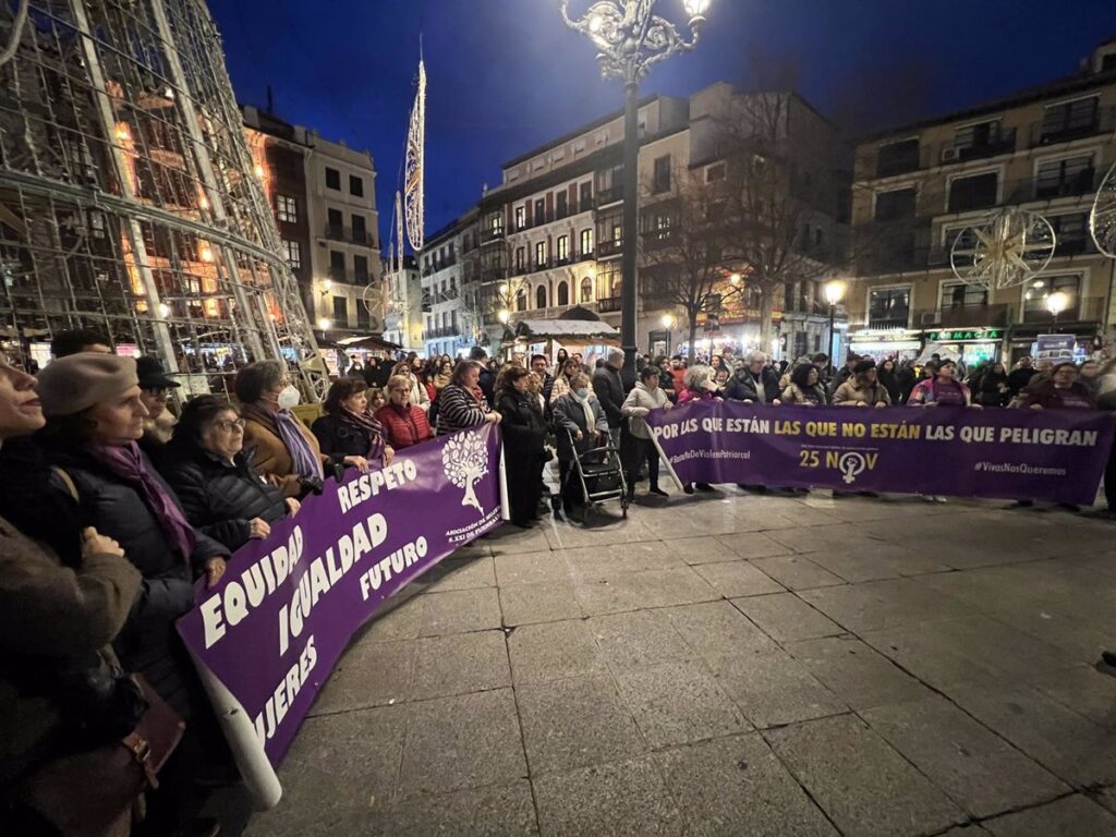 Toledo y Ciudad Real se vuelcan en su condena al asesinato de una mujer embarazada y su bebé en Escalona