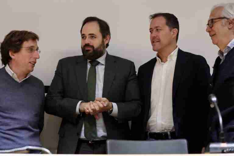 VÍDEO: PP escenifica su compromiso municipal con alcaldes de Madrid e Illán de Vacas, municipio menos poblado de España
