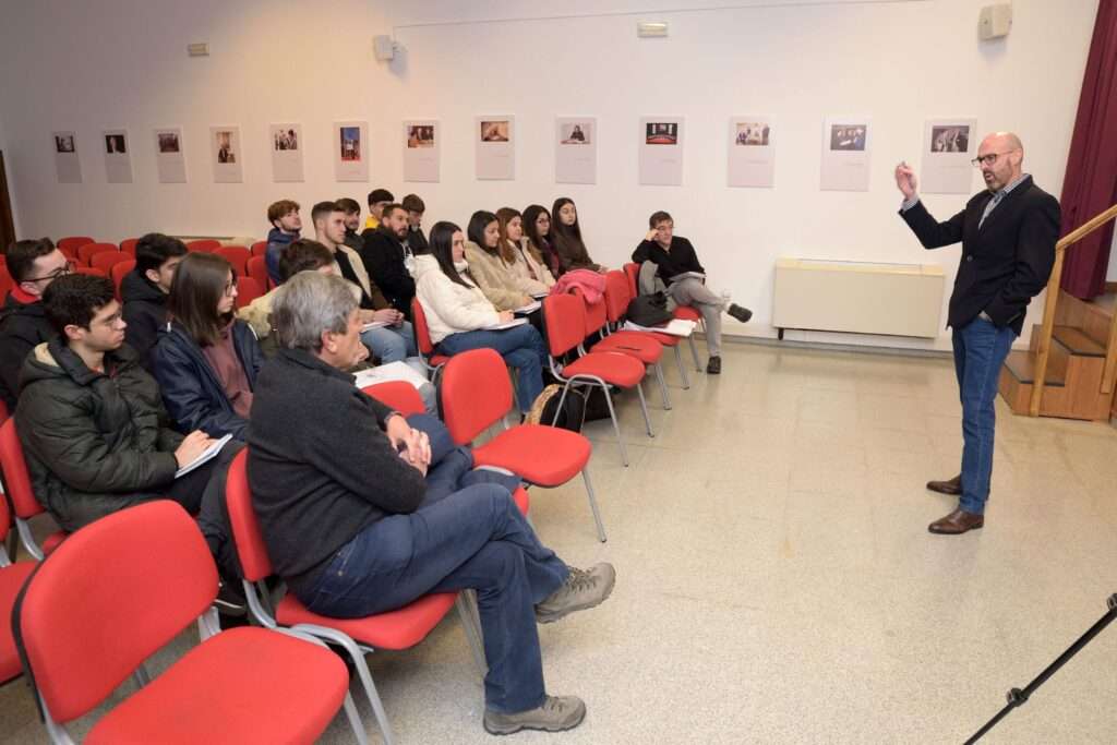 La Escuela de Ingeniería de Caminos de la UCLM se interesa por estudiar los caminos de Argamasilla de Alba 5