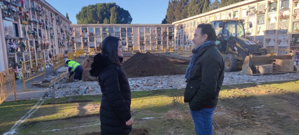 Arrancan las obras para ampliar a 390 nichos y 178 columbarios el cementerio de Talavera