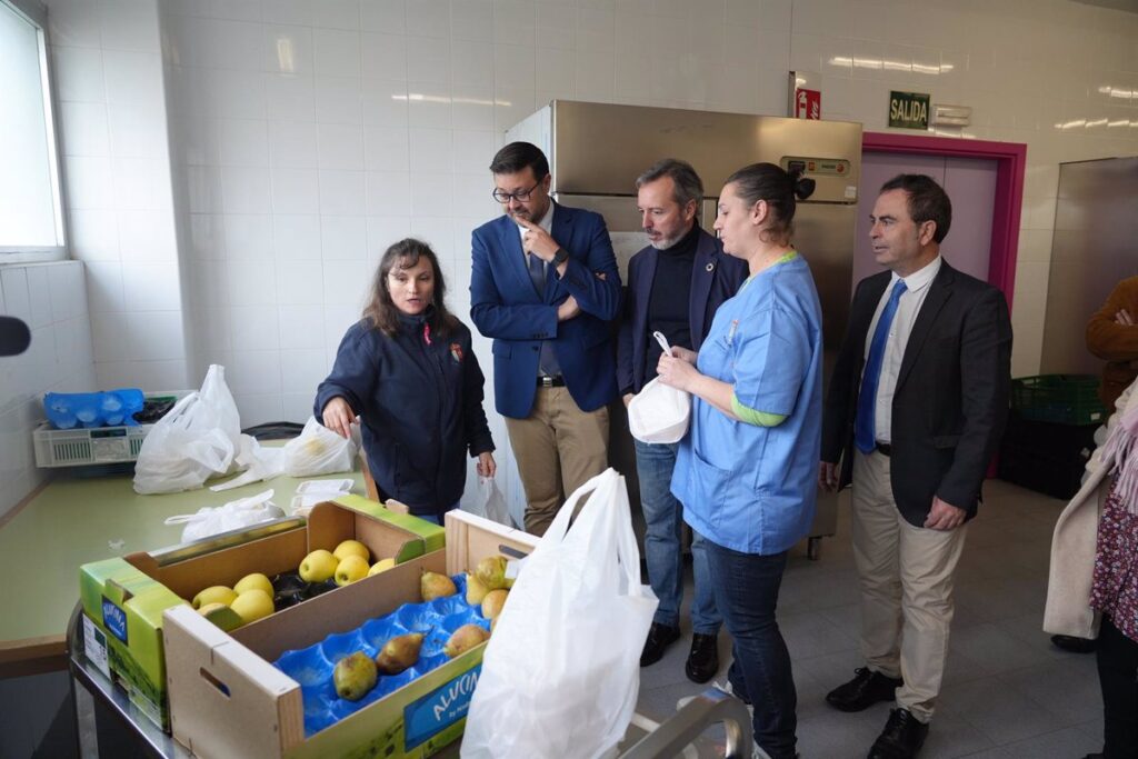 Cerca de 3.000 alumnos desfavorecidos de C-LM reciben atención en los comedores escolares en Navidad