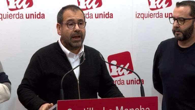 Crespo (IU) mantiene que sí apoyaría a Page como presidente "si cambia sus políticas" en favor de "la mayoría social"