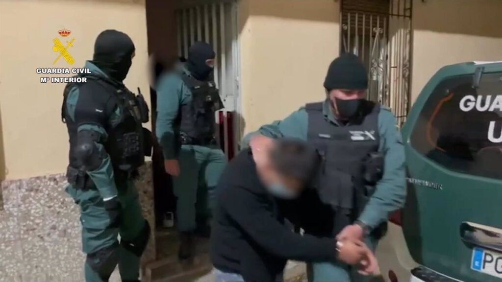 Detenidas siete personas que formaban un grupo dedicado a extorsionar a inmigrantes irregulares en Madrigueras