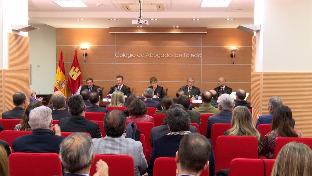 El decano del Colegio de Abogados de Toledo reivindica la dignificación del oficio "desde la lealtad institucional"