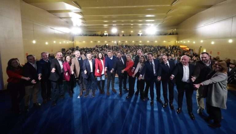 Feijóo y Núñez arropan a Jiménez como candidata de Cuenca y promete transformar el 'ea' en algo "ilusionante"