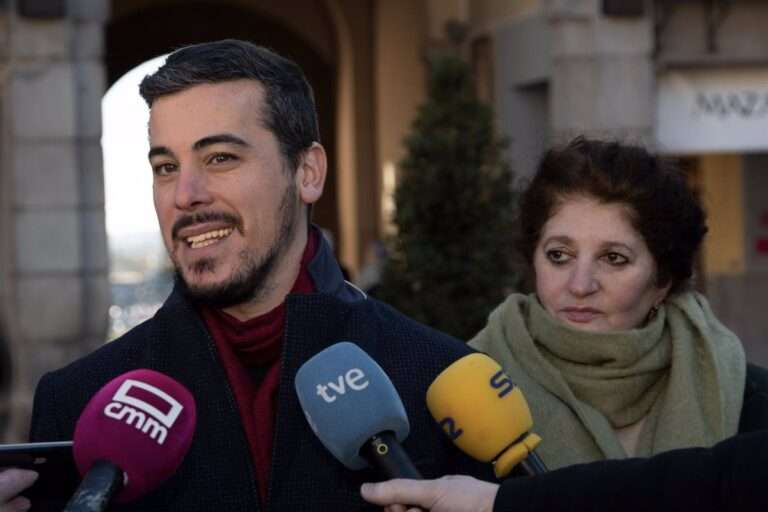 Gascón ve "lógico y normal" que Crespo se postule para liderar la confluencia y cree que el acuerdo está "muy cerca"