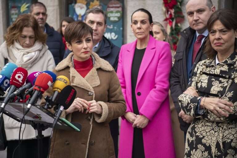 Isabel Rodríguez pide a PP una actitud más contundente con Celada tras entonar el 'Cara al sol': "Merece su reprobación"