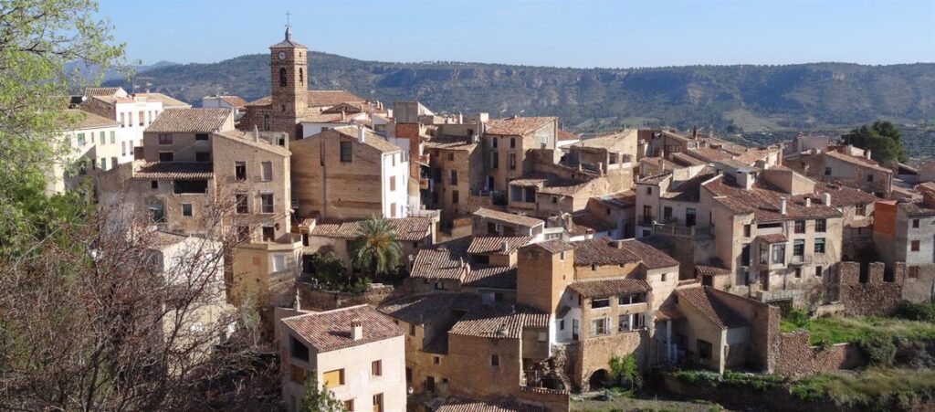 Letur (Albacete) busca una familia que quiera "huir" de la ciudad y teletrabajar rodeado de naturaleza