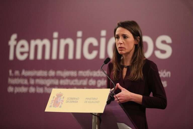 Montero, tras el asesinato de dos mujeres: "No acabaremos con la violencia machista si no acabamos con el machismo"