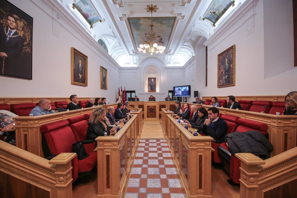 El Pleno de Toledo aprueba de manera inicial su presupuesto 2023 con los votos a favor del PSOE y edil no adscrito