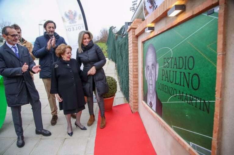 Tolón anuncia "importantes" inversiones para la renovación global del campo de fútbol 'Paulino Lorenzo Martín'