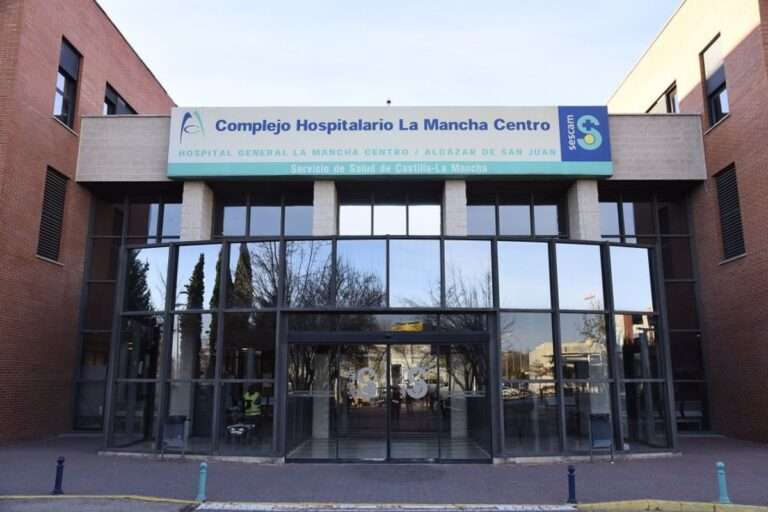 Herido un trabajador tras caer desde una altura de cuatro metros en Villanueva de Alcardete (Toledo)