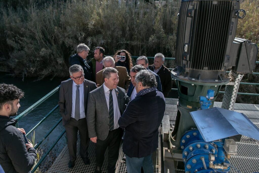 Una inversión de 8,5 millones permite a 370 agricultores de Agramón y Cancarix poder regar con agua dulce
