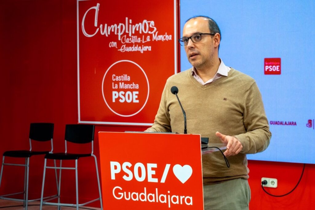 Bellido cree que el PP "no se aclara" con la candidatura en Guadalajara porque tiene propuestas "de perfil bajo"