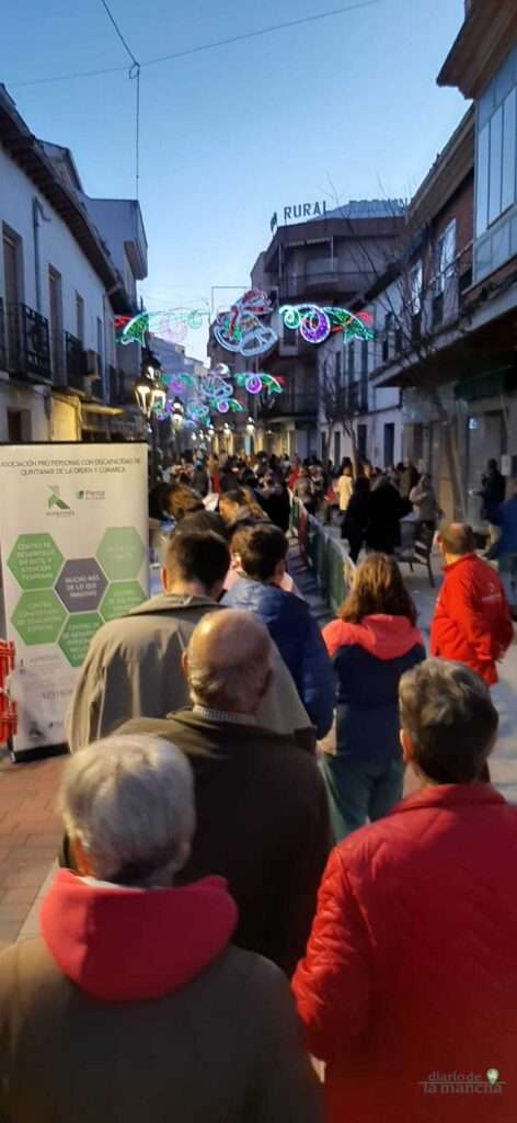 Un año más, Quintanar disfruta de un gran Roscón Solidario y chocolate a beneficio de Asprodiq 12