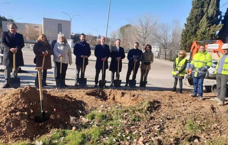Arrancan las obras del aparcamiento regulado que habrá cerca del Campus de Guadalajara con una inversión de 2,9 millones