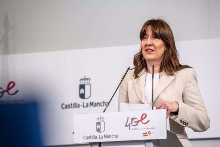 C-LM pide "comprensión y paciencia" a agricultores por la plaga de conejos y evitará la "solución química"